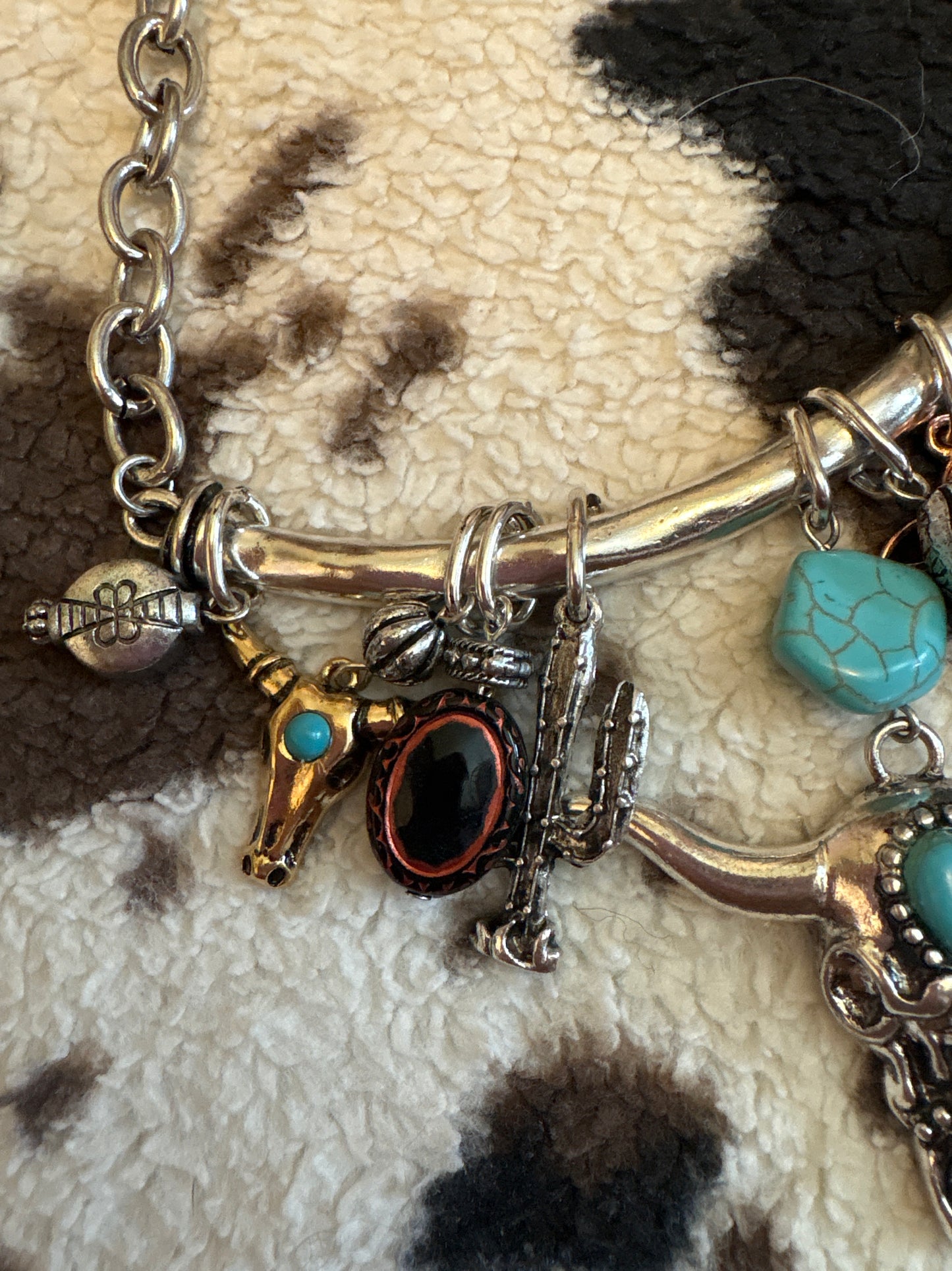 🤠 Western Charm Necklace & Earring Set